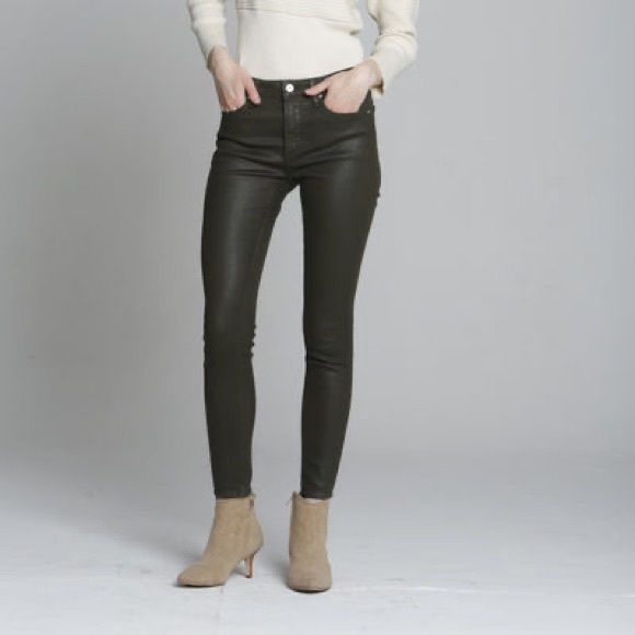 Aqua NWT Bloomingdale's Coated Jackie MId Rise Skinny Jeans Zip Fly Black New - Picture 9 of 9